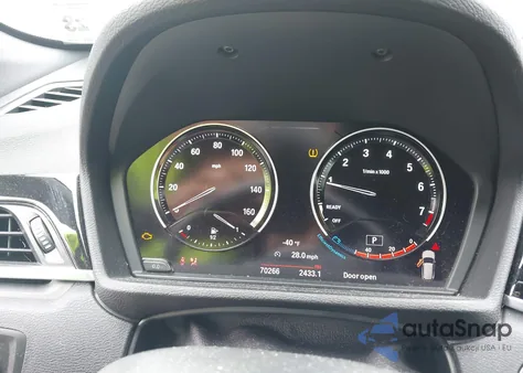 2018 BMW X1 xDrive28I z USA, uszkodzony, nr VIN WBXHT3C38J5L31322